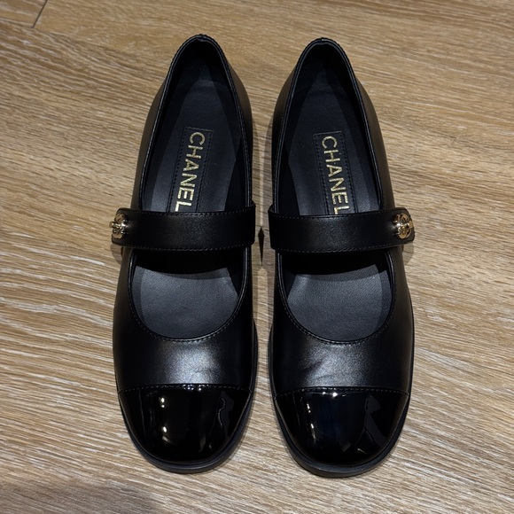 Chanel Black Mary Jane Flats - Picture 7 of 8